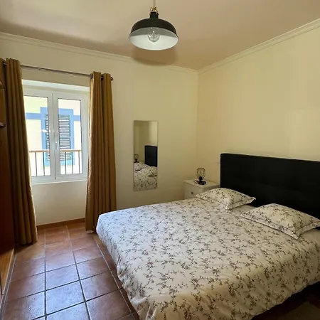 Old Zone - 1º B Apartment Bicas